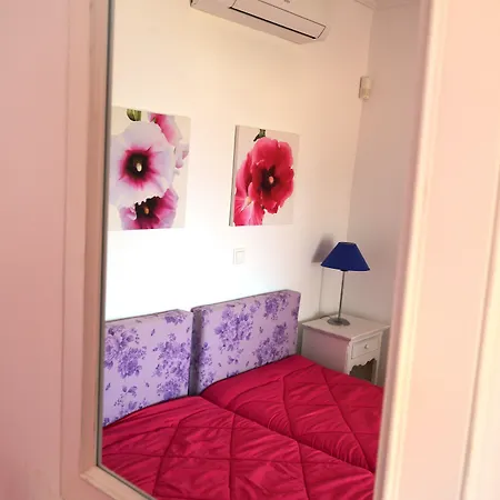 Dio Escapes Leonídion