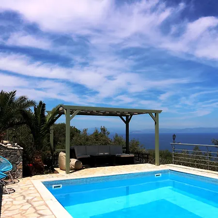 Dio Escapes Leonídion