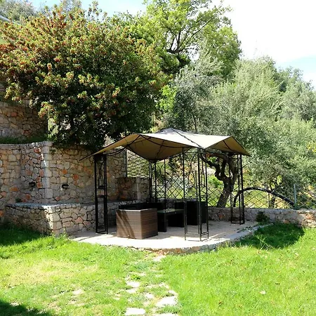 Dio Villa *