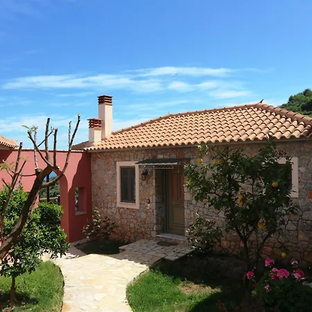 Villa Dio Escapes Leonidio